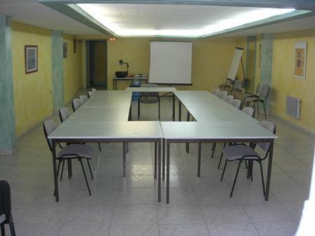 Les Mimosas Hotel Lunel  Exterior photo